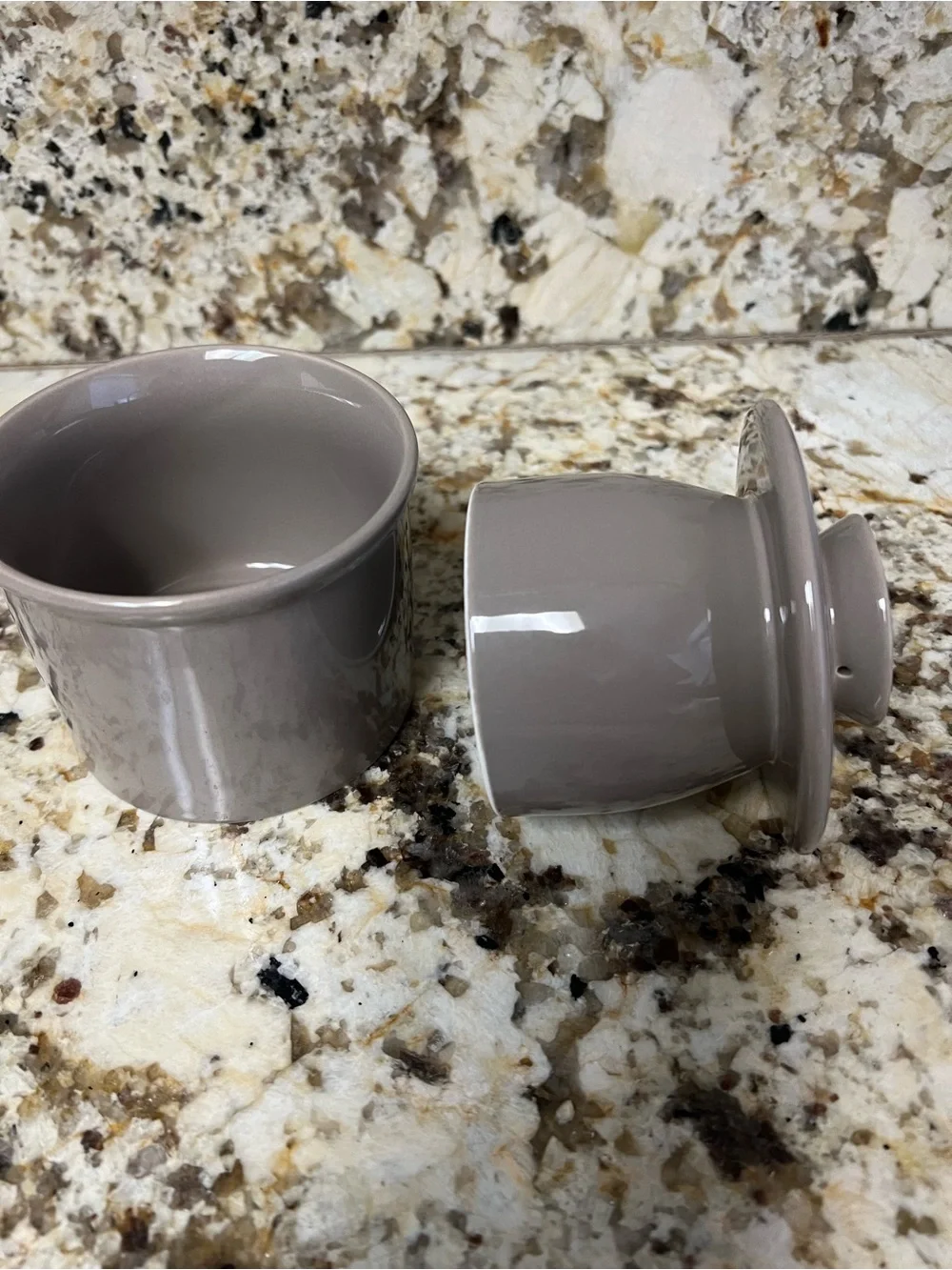 N/A ceramic butter
